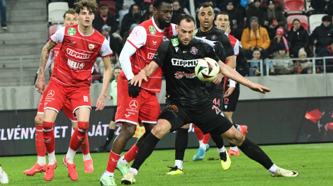 Eppel Márton az FK Csíkszeredában folytatja